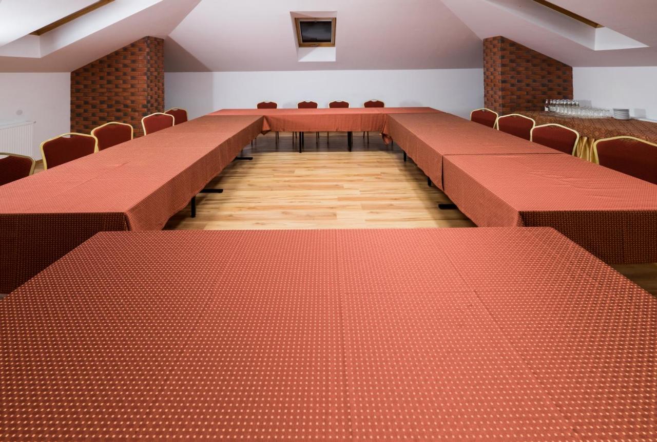 Hotel Dwór Ostoia Rymanów